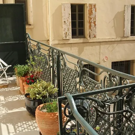 Vaste Haussmannien Plein Centre Narbonne